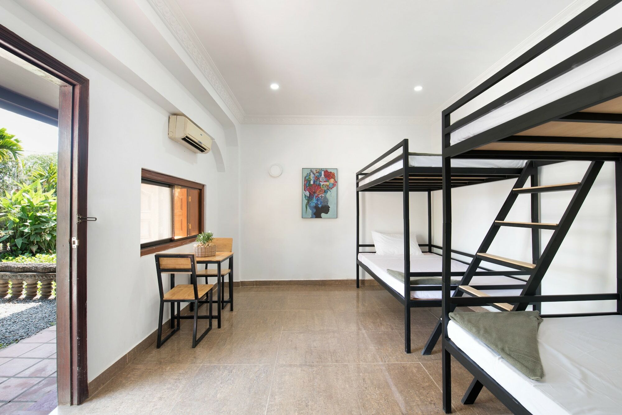 Barefoot Backpacker Resort Siem Reap Exterior photo